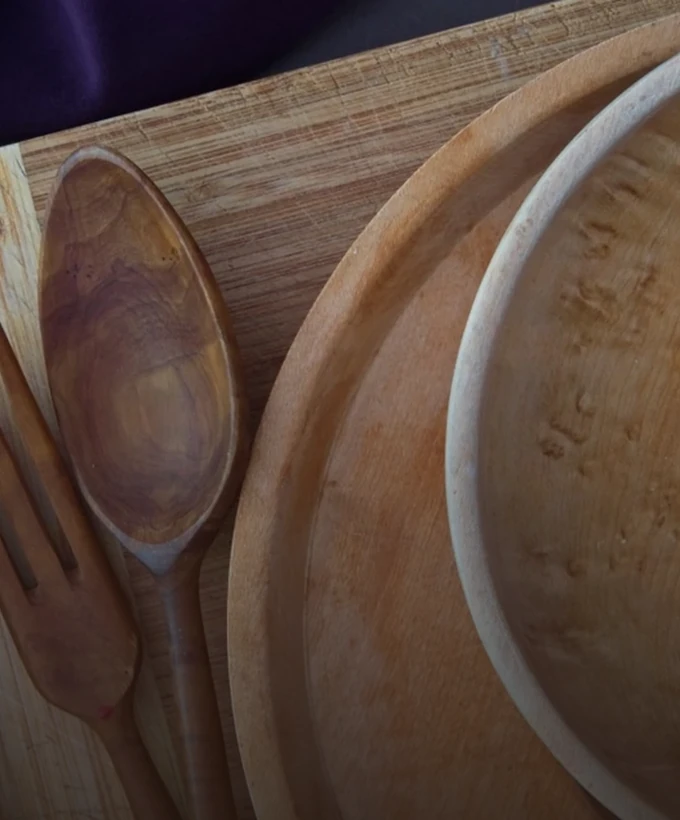 Ilustrasi suasana Karya Kayu